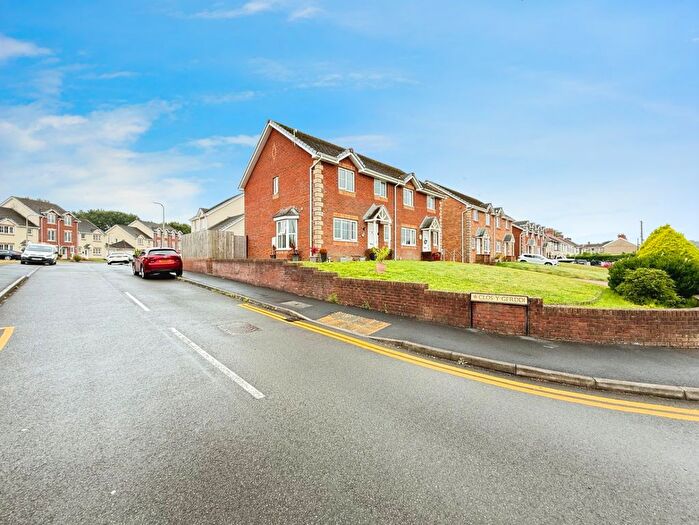 3 Bedroom Semi-Detached House For Sale In Heol Y Bwlch, Bynea, Llanelli, Carmarthenshire, SA14