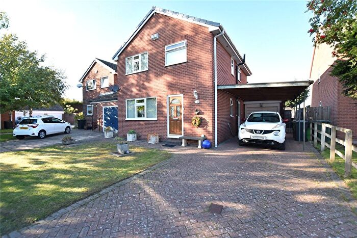 4 Bedroom Detached House For Sale In Oakdale Meadow, Leeds, West Yorkshire, LS14