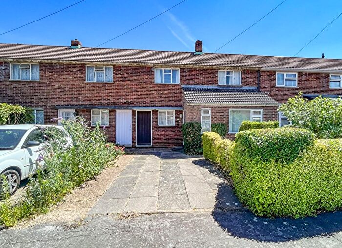 3 Bedroom Terraced House For Sale In Cunningham Close, Cambridge, CB4