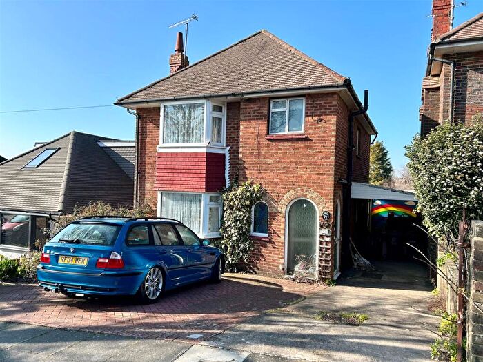 3 Bedroom Detached House For Sale In Northease Drive, Hove, BN3
