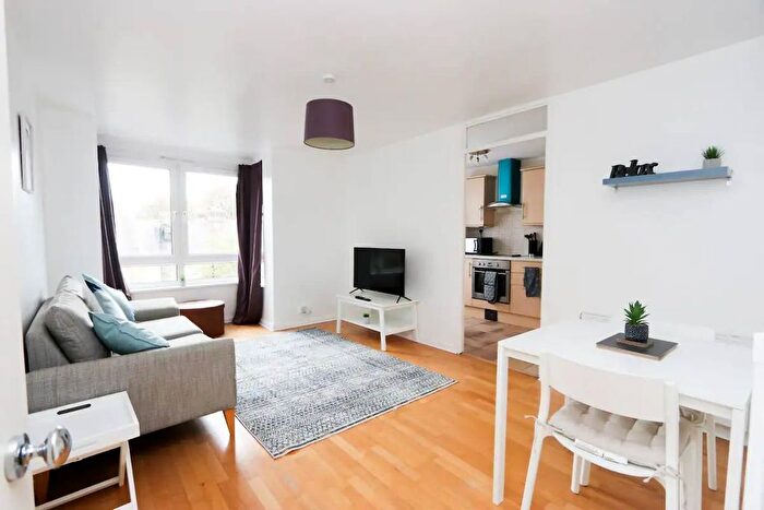 1 Bedroom Flat To Rent In Hassendean Road, SE3