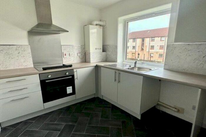 2 Bedroom Flat To Rent In Columba Crescent, Motherwell, ML1