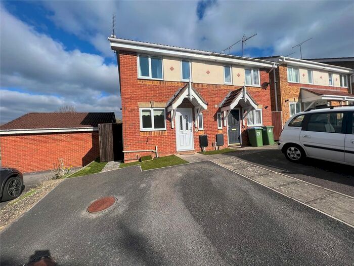 2 Bedroom Semi-Detached House To Rent In Jex-Blake Close, Southampton, Hampshire, SO16