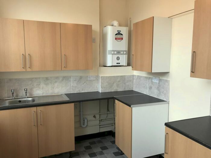 2 Bedroom Flat To Rent In Alton Mews, Canterbury Street, Gillingham, ME7