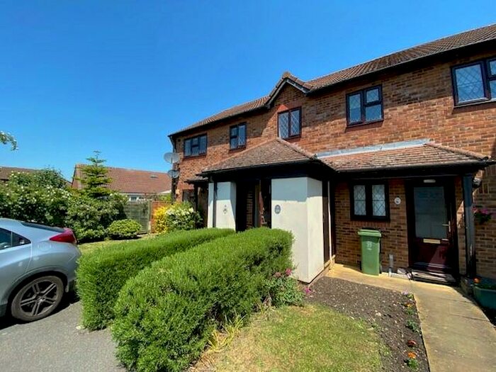 1 Bedroom Apartment To Rent In Old Burrs, Hawkslade, Aylesbury, HP21