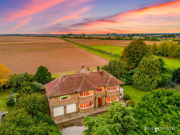 4 Bedroom Detached House For Sale In Moulton Chapel, PE12