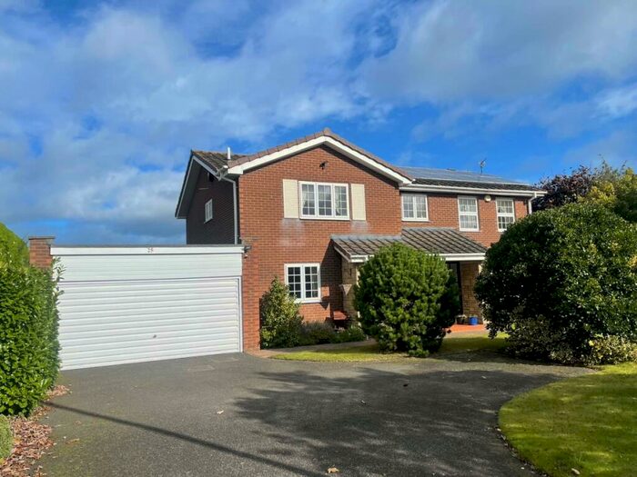 4 Bedroom Detached House To Rent In Beaumont Drive, Whitley Bay, NE25