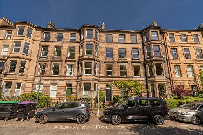 4 Bedroom Flat For Sale In Lonsdale Terrace, Edinburgh, EH3