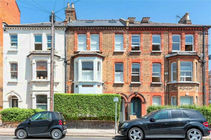 1 Bedroom Terraced House For Sale In Beechmore Road, Battersea Park, SW11
