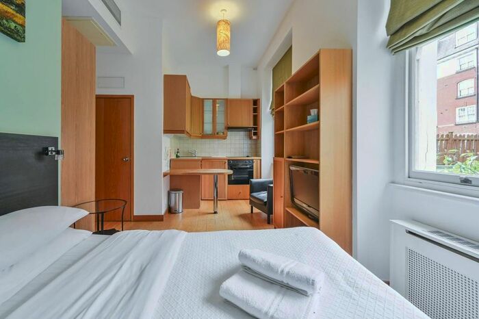 Studio To Rent In Cartwright Gardens, Bloomsbury, London, WC1H