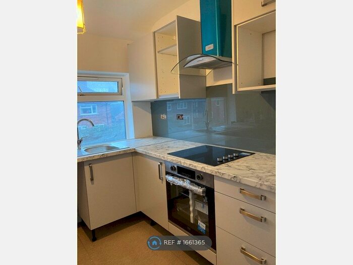 1 Bedroom Flat To Rent In Selworthy Road, Weston-Super-Mare, BS23