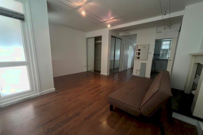 Studio To Rent In Patmore Estate, London, SW8