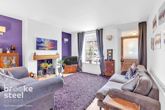 2 Bedroom End Of Terrace House For Sale In Burnley Road, Edenfield, BL0
