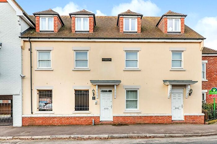 1 Bedroom Flat For Sale In Beechworth Road, Havant, Hampshire, PO9