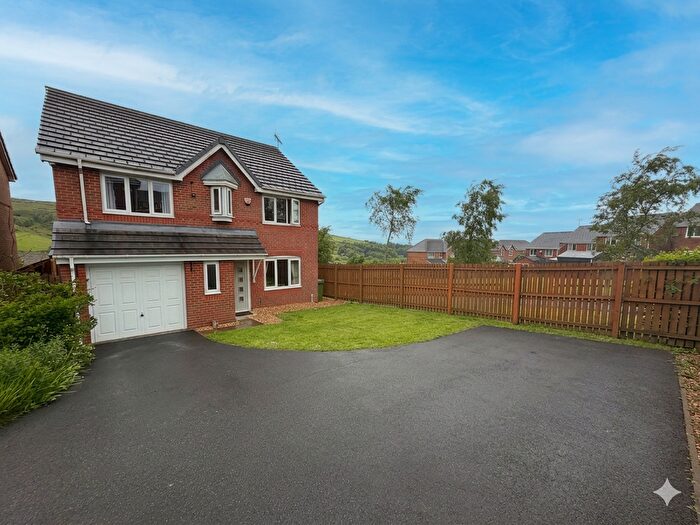 4 Bedroom Detached House For Sale In Callow Close, Bacup, Lancashire, OL13