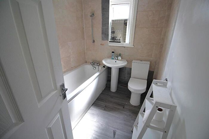 Studio To Rent In Palatine Road, Northenden, M22