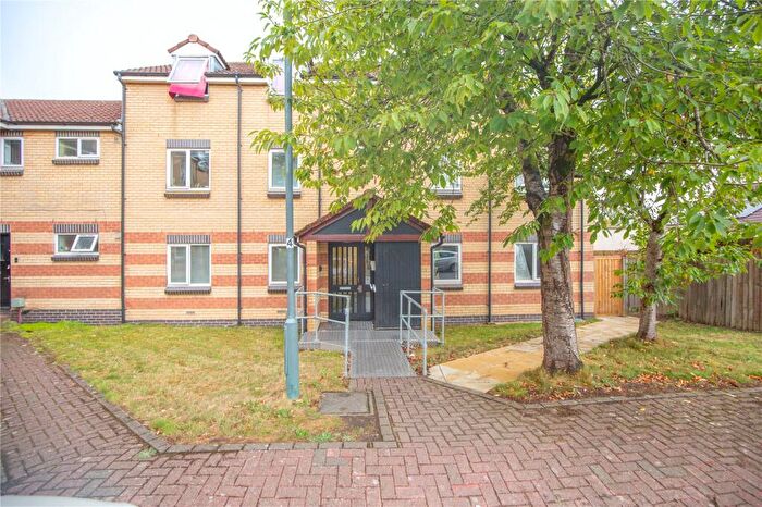 2 Bedroom Apartment For Sale In Belmont Park, Braemar Crescent, Bristol, BS7