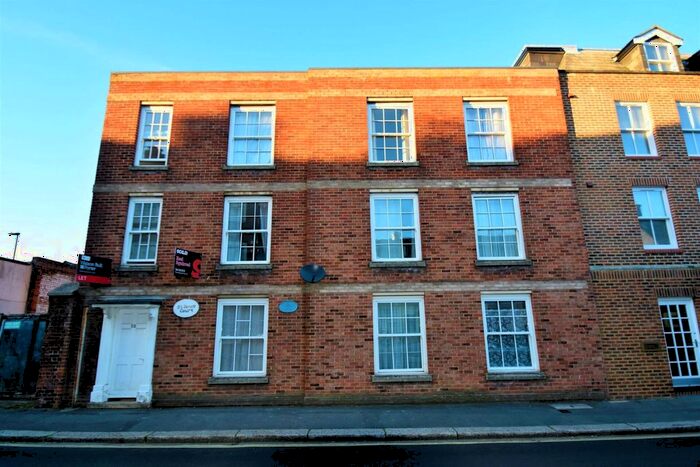 Studio To Rent In Lugley Street, Newport, PO30