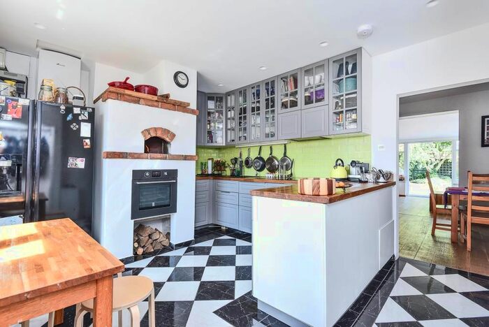 4 Bedroom Terraced House To Rent In Ham, Surrey, TW10