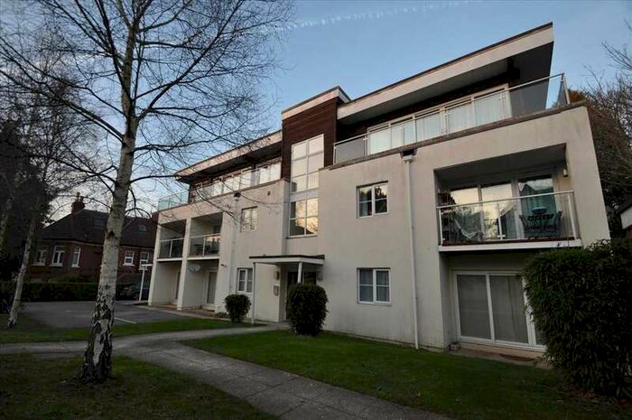 1 Bedroom Apartment To Rent In Westbourne, BH4