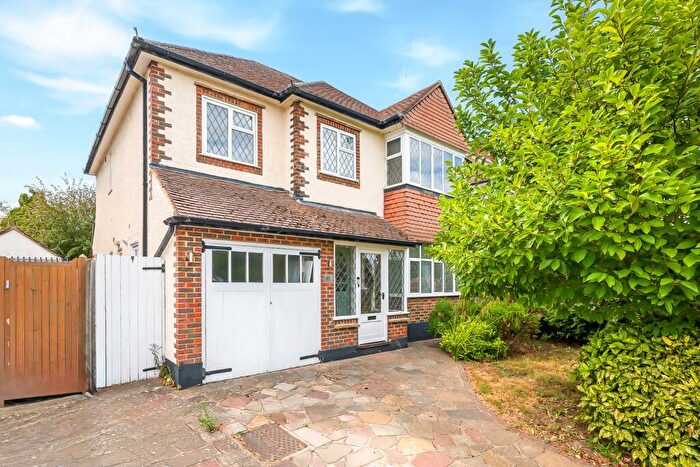 5 Bedroom House To Rent In Courtlands Avenue, Hayes, BR2