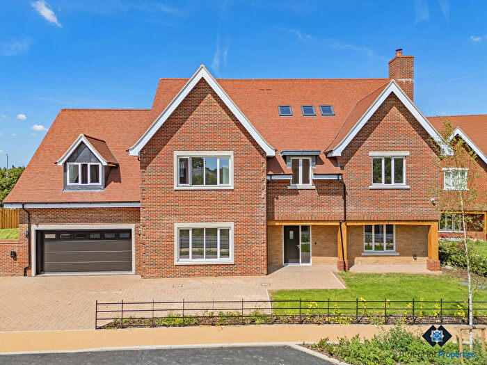 5 Bedroom Detached House For Sale In Bonham Grange, Church Road, Bulphan, RM14