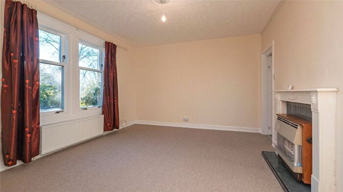 2 Bedroom Flat To Rent In Eskview Terrace, Edinburgh, EH21