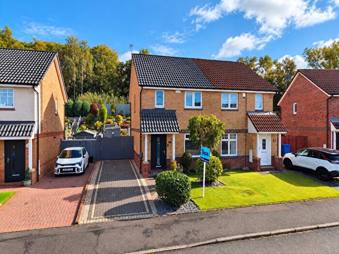 2 Bedroom Semi Detached House For Sale In Macdougall Drive, Glasgow, G72