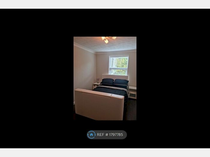 3 Bedroom Flat To Rent In Fish Strand Hill, Falmouth, TR11