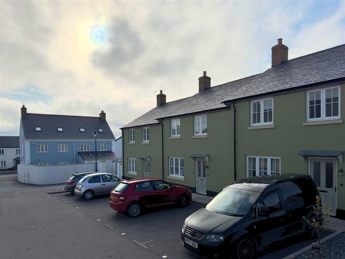 3 Bedroom End Of Terrace House To Rent In Garth Kavannick North, Nansledan, Newquay, TR8
