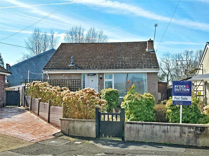 2 Bedroom Bungalow For Sale In Andrew Avenue, Rawtenstall, Rossendale, BB4