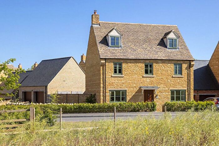 4 Bedroom Detached House For Sale In Olimpick Drive, Chipping Campden, Gloucestershire, GL55