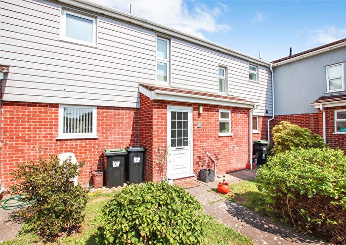 3 Bedroom Terraced House For Sale In Meadowlands, Lymington, Hampshire, SO41