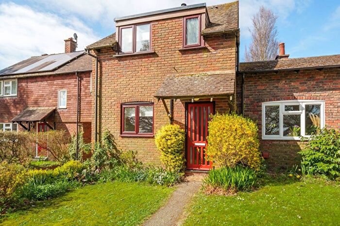 3 Bedroom Terraced House For Sale In Oakfield, Lodsworth, GU28