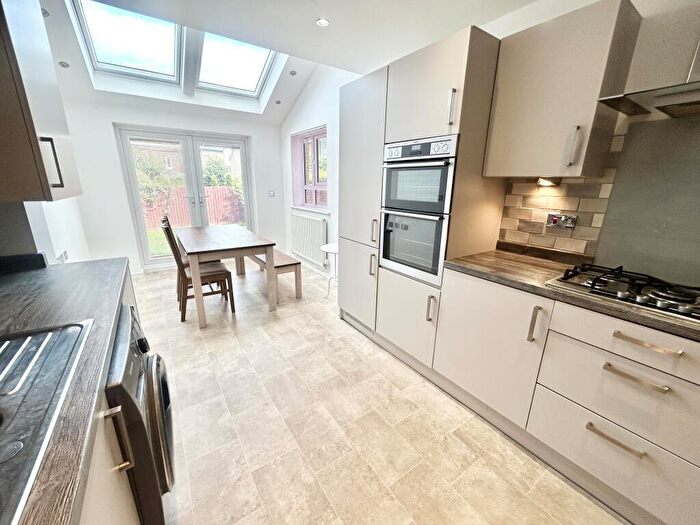 4 Bedroom Semi-Detached House To Rent In Cranesbill Close, Salford, M7