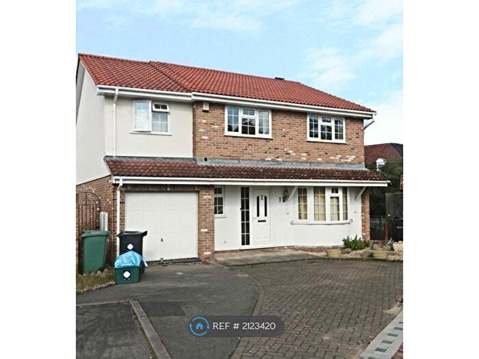 6 Bedroom Detached House To Rent In Kite Hay Close, Bristol, BS16