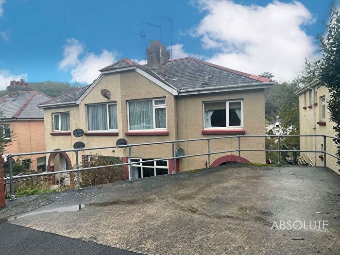 2 Bedroom Flat To Rent In George Road, Paignton, TQ3