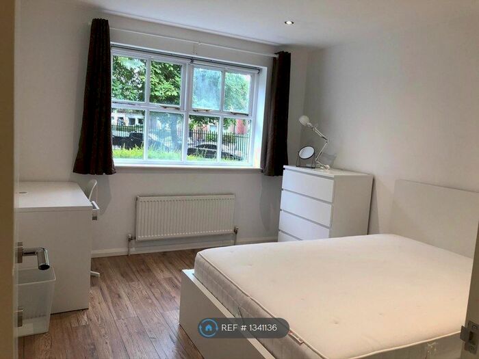 2 Bedroom Flat To Rent In Shaftesbury Gardens, London, NW10