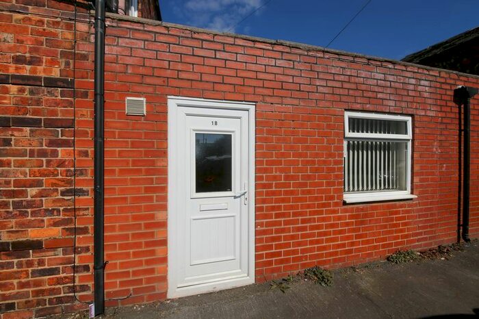 1 Bedroom Flat To Rent In Ellis Street, Whelley, Wigan WN1