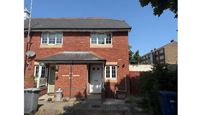 2 Bedroom End Of Terrace House For Sale In Audley Close, Muswell Hill, London, N10