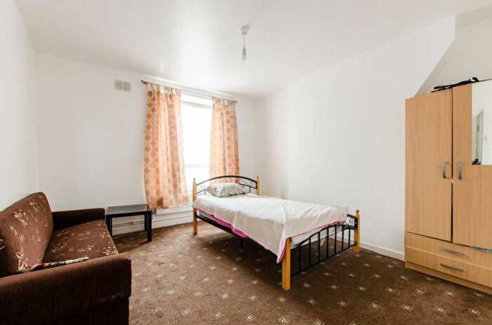 1 Bedroom Flat To Rent In Spelman Street, Brick Lane, London, E1