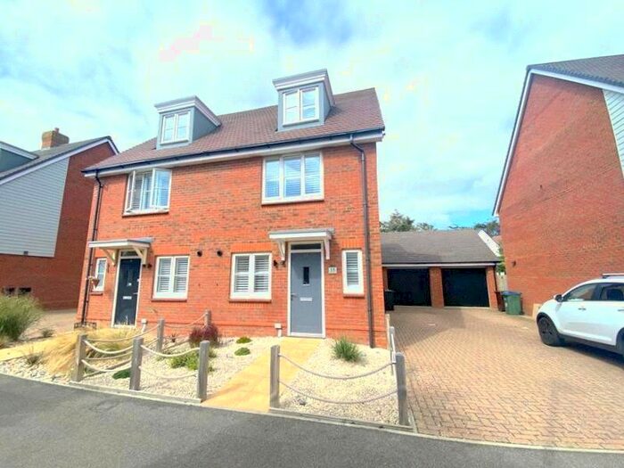 3 Bedroom Semi-Detached House To Rent In Hornbeam Avenue, Angmering, Littlehampton, West Sussex, BN16