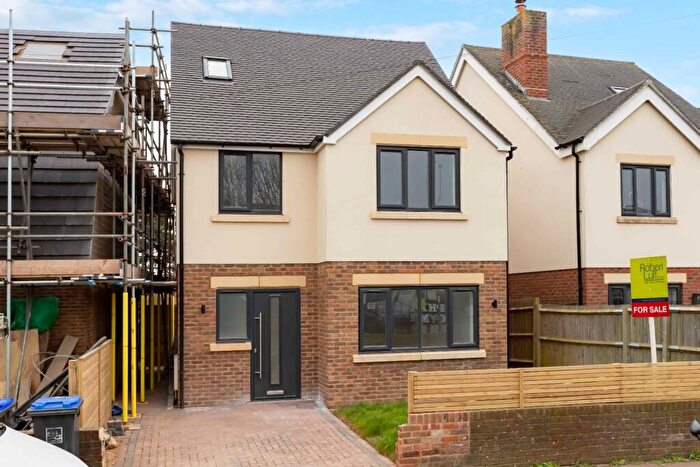 3 Bedroom Detached House For Sale In Gardner Road, Portslade, Brighton, BN41