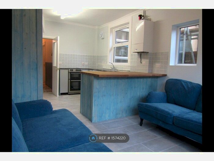 6 Bedroom Terraced House To Rent In Longmead Avenue, Bristol, BS7