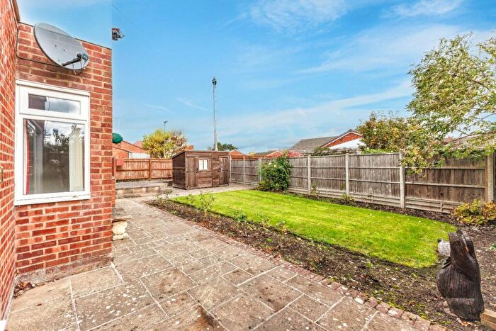 2 Bedroom Detached Bungalow For Sale In Higham Lane, Nuneaton, CV11