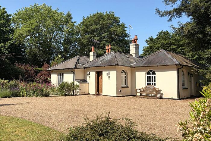 4 Bedroom Bungalow For Sale In Church Lane, Doddington, Kent, ME9