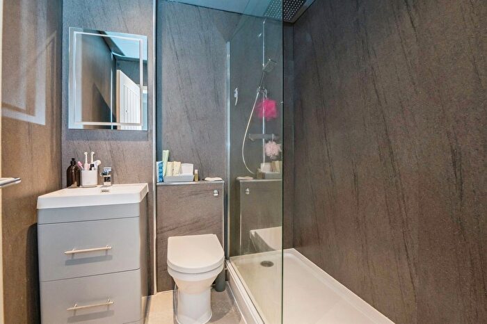 2 Bedroom Terraced House For Sale In Chelveston Crescent, Southampton, SO16