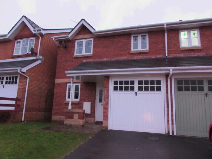 3 Bedroom Property To Rent In Llys Pentre, Broadlands, Bridgend CF31