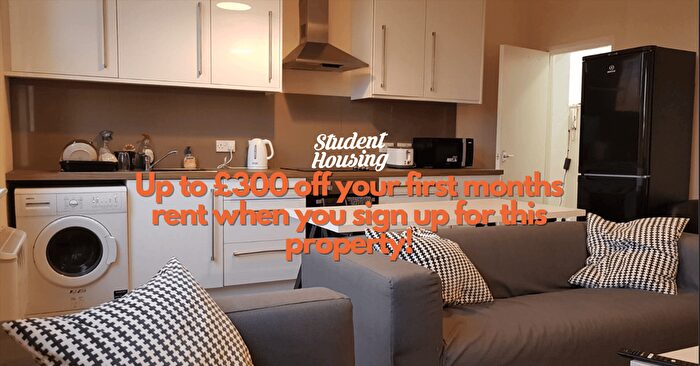 5 Bedroom Terraced House To Rent In A Monks Road, LN2