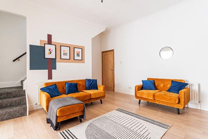 3 Bedroom Flat To Rent In Pallion, SR4